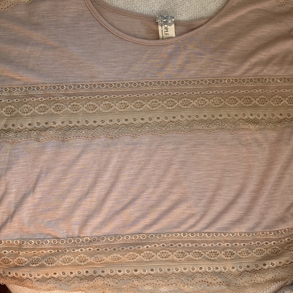 Boxy lace FP top - Picture 2 of 6